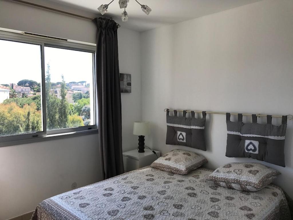 Appartement Spacieux Et Calme Classe 4 Etoiles, A 300M De La Mer Sainte-Maxime Exterior photo